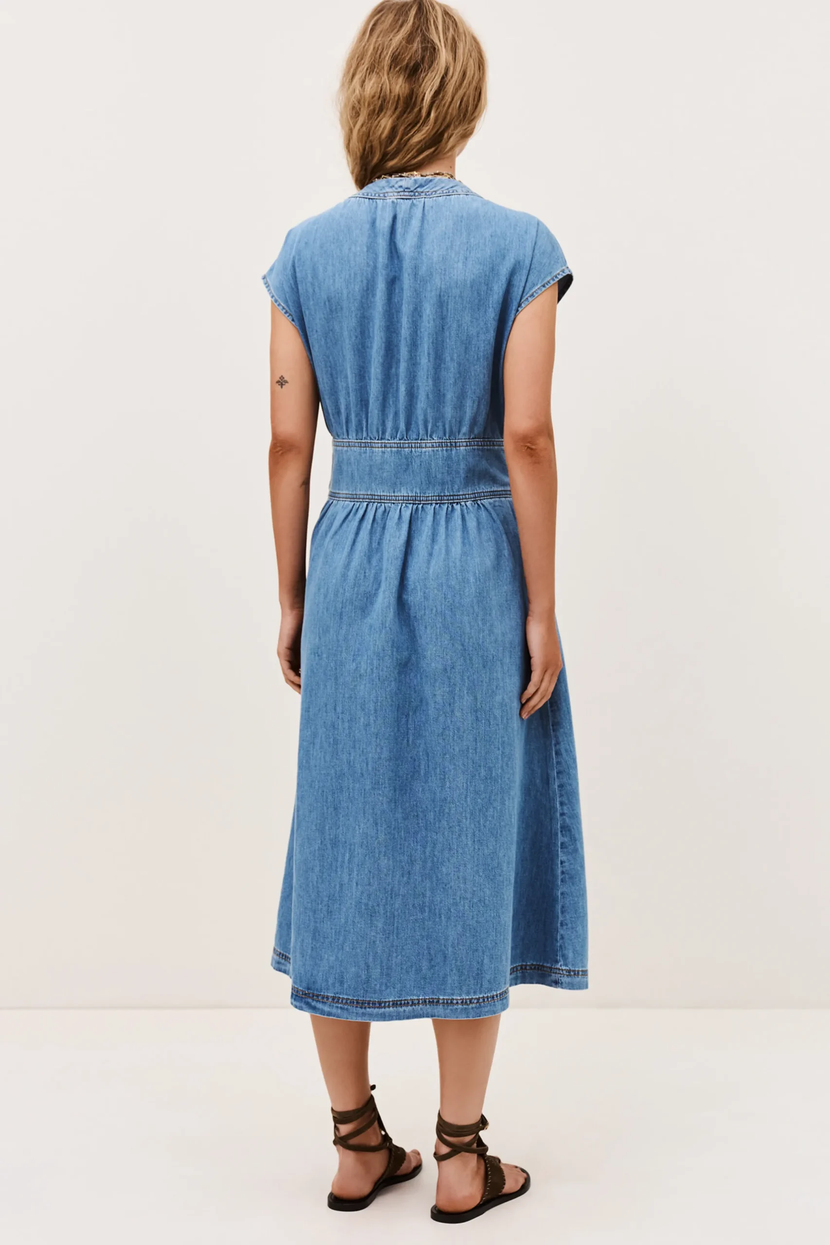 LOVE vestido midi